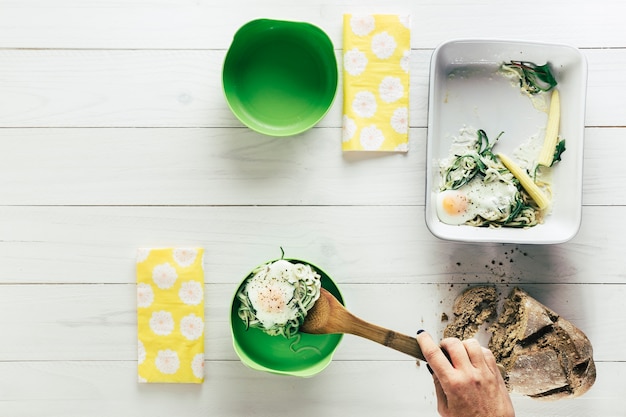 Innovative Packaging Solutions for the Food Industry: Enhancing Efficiency and Sustainability
